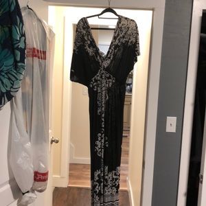 Short sleeve maxi dress
